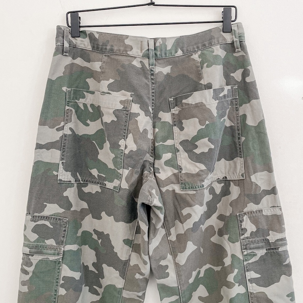 Citizens of Humanity Marcelle Low Slung Easy Cargo in Camo 28 - Picture 10 of 11